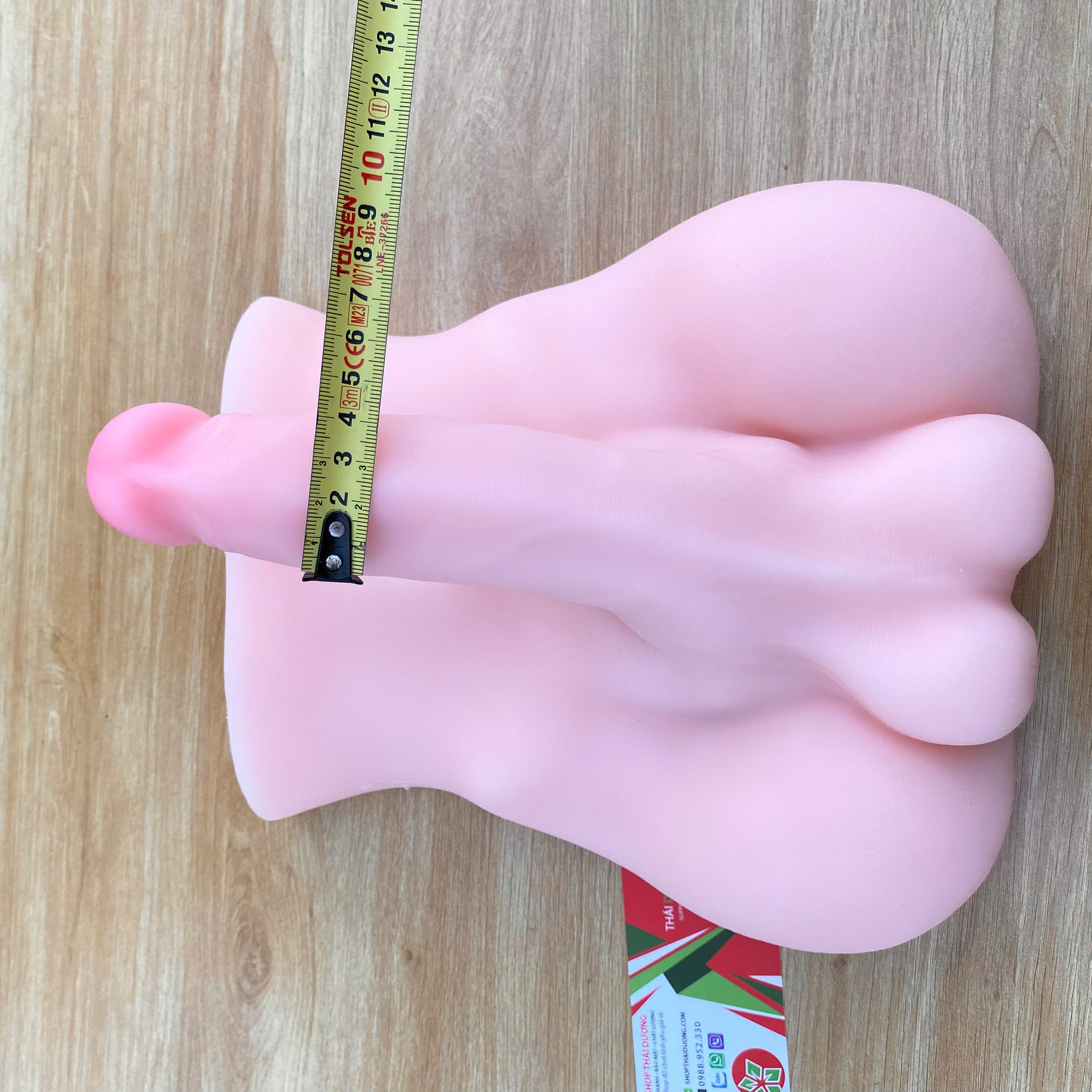 Dương Vật Giả Hít Tường Silicon Nguyên Khối 2,5kg Cho Nữ