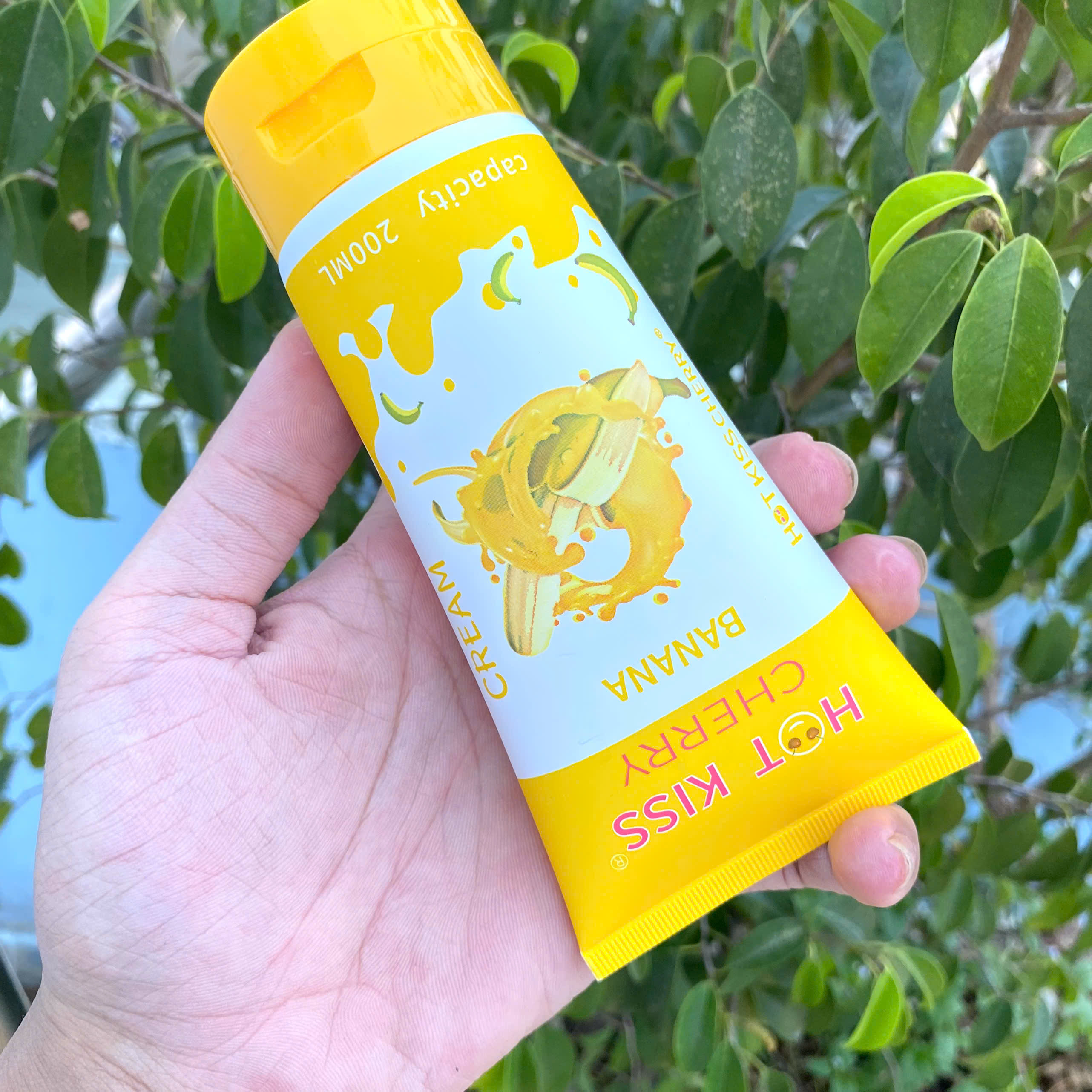 Gel Bôi Trơn Hương Chuối Hot Kiss Chery BANANA 200ml