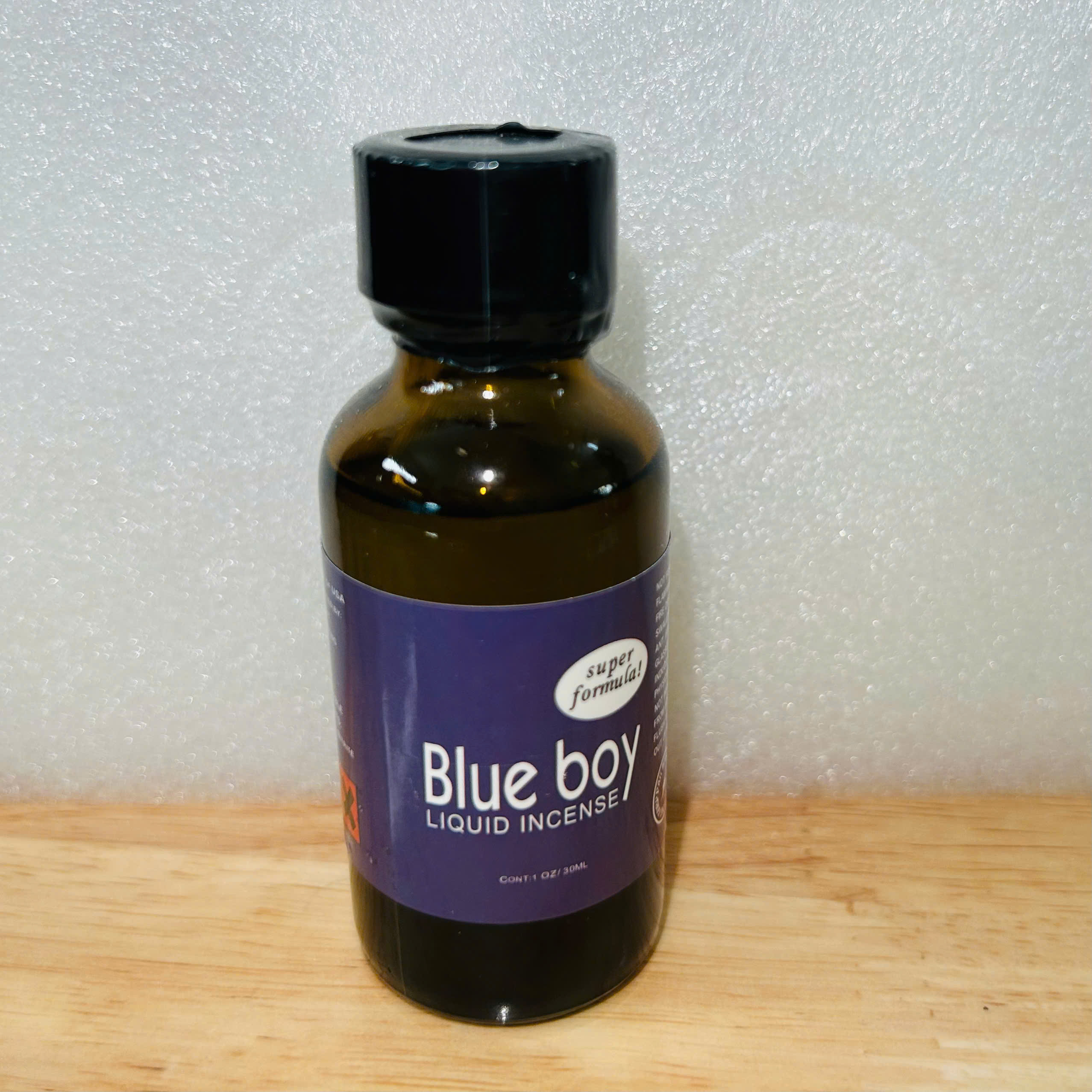 Tinh Dầu Popper Blue Boy 30ml nhập Mỹ kích thích tăng ham muốn tình dục giá rẻ