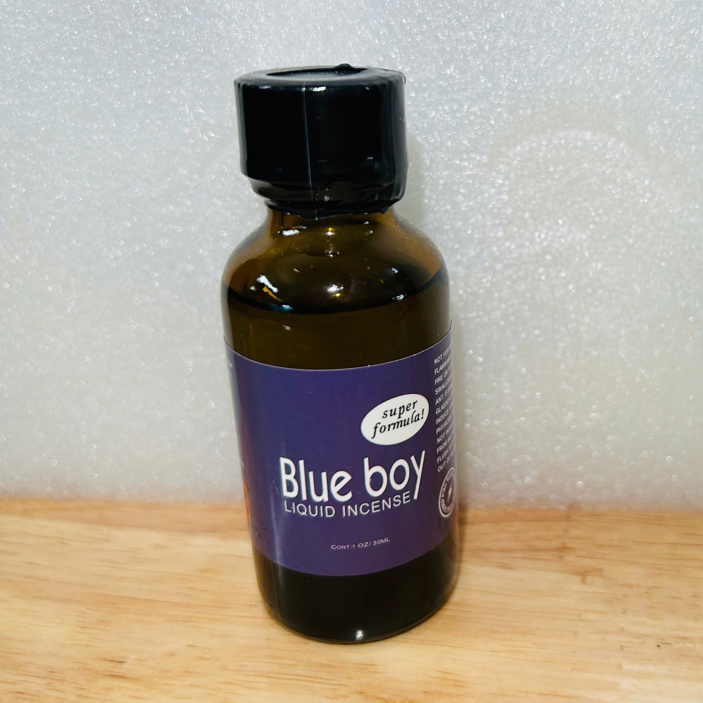 Tinh Dầu Popper Blue Boy 30ml nhập Mỹ kích thích tăng ham muốn tình dục giá rẻ