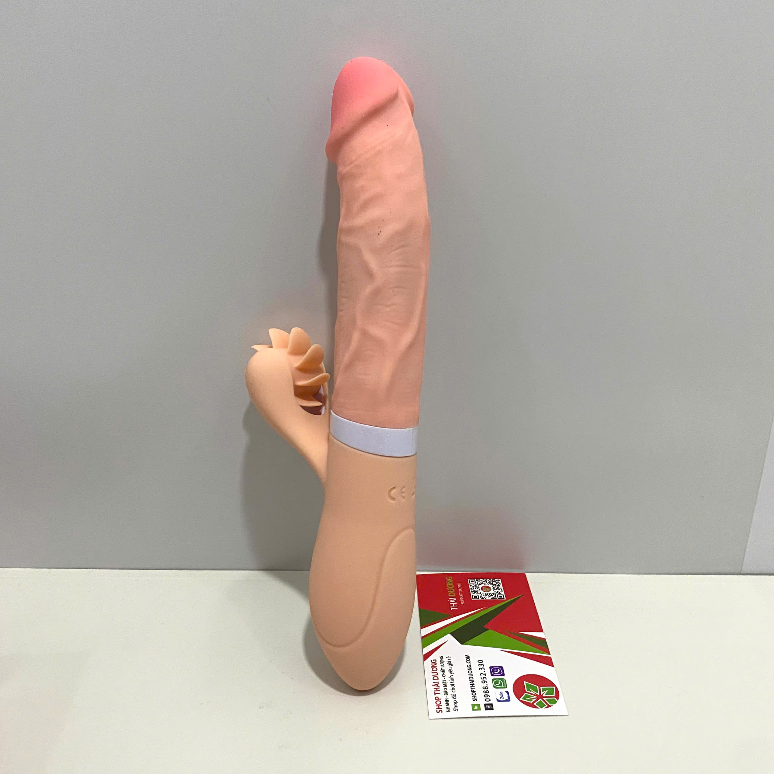 Dương Vật Cầm Tay Rung Thụt Toả Nhiệt Cao Cấp  Kết Hợp Lưỡi Liếm Siêu Mềm - Vibrator Evo mars