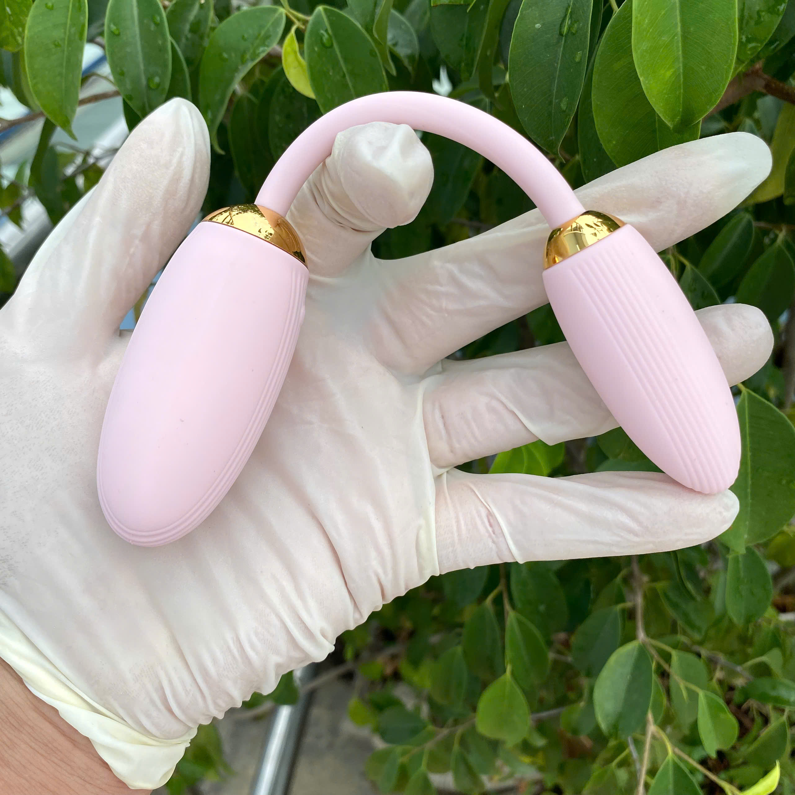 Trứng rung điểm G điều khiển từ xa rung mạnh uốn cong được